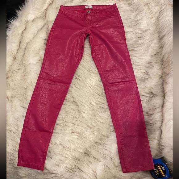 Aeropostale - Sexy  Skinny / Stretch Pink Metallic Pants - size 5/6 - BEAUTIFUL - Picture 2 of 8
